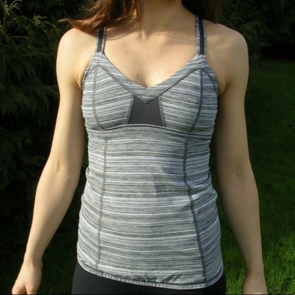 Lululemon Speed Up Tank Coal Strata Stripe size 8